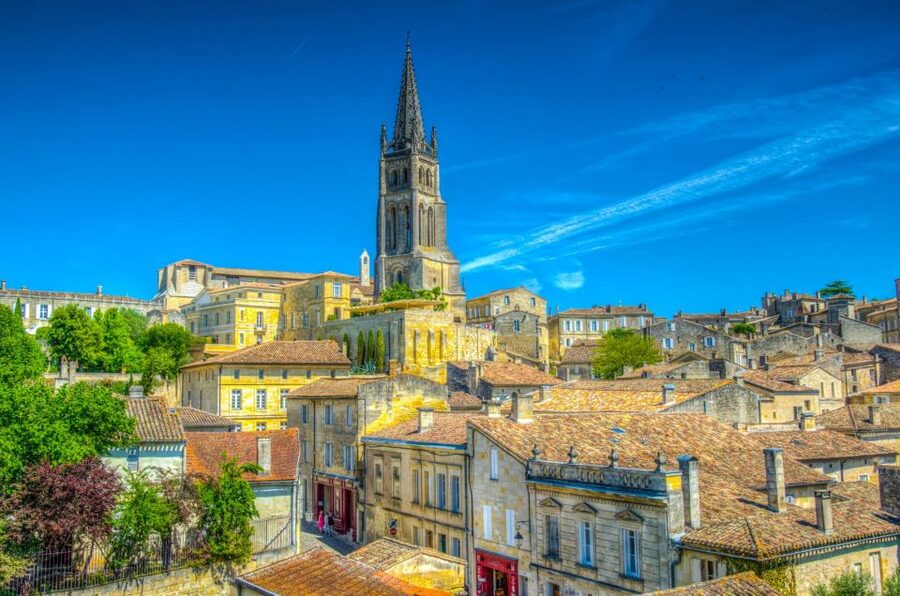 From Bordeaux: Full-Day St Emilion Wine Tasting Tour - What the guides add to the day