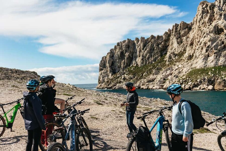 From Marseille: Guided E-Bike Tour to Calanque de Sormiou - Getting to the meeting point without crossing Marseille