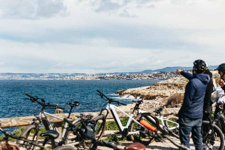 From Marseille: Guided E-Bike Tour to Calanque de Sormiou - The descent toward Calanque de Sormiou