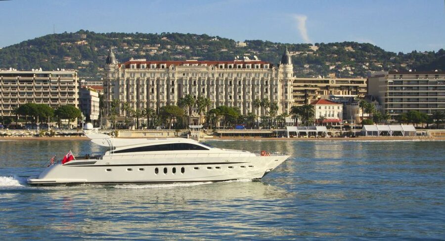 From Nice: Saint-Tropez and Port Grimaud Day Tour - Should you book the Saint-Tropez and Port Grimaud day tour?