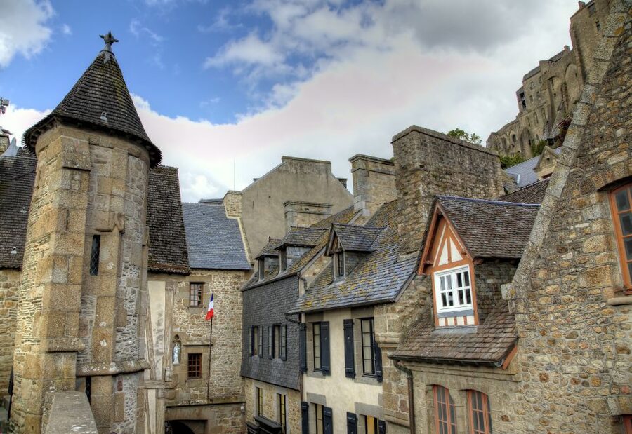 From Paris: 2-Day Normandy & Brittany Tour - Guides make the difference