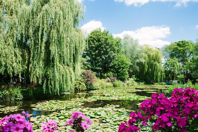 From Paris: Monet Gardens & Giverny Bike Tour with Picnic Stop - Monet’s house, flower beds, and famous water-lily pond