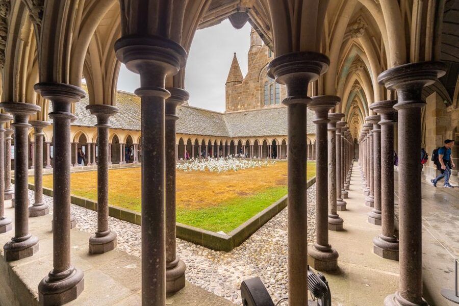 From Paris: Mont Saint Michel Day Trip with a Guide - Why Mont Saint-Michel makes a worthwhile day trip