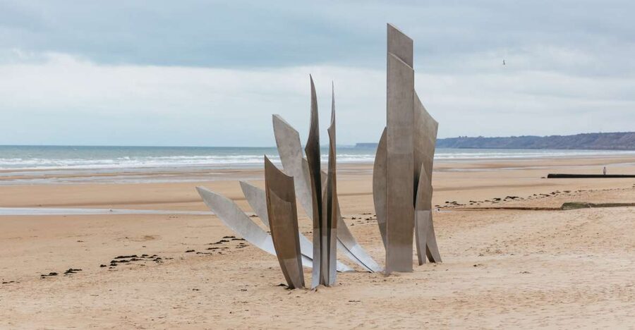From Paris: Normandy D-Day Landing Beaches Full-Day Tour - Why this Normandy day trip has such an effect