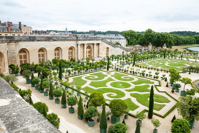 From Paris: Versailles Bike Tour w/ Palace, Gardens, & Picnic - Why a bicycle makes Versailles easier to understand