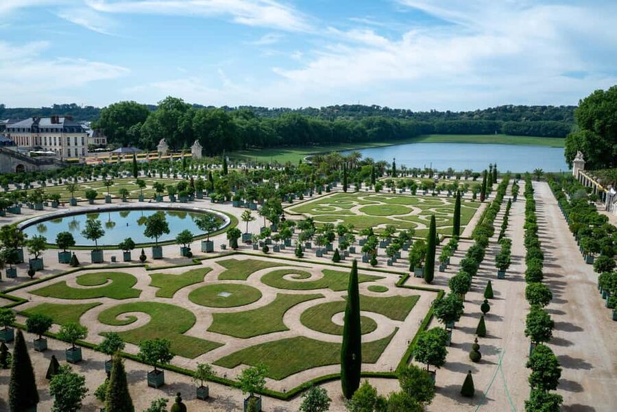 From Paris: Versailles Palace And Garden Tour with Transfers - Why this Versailles tour works well in half a day
