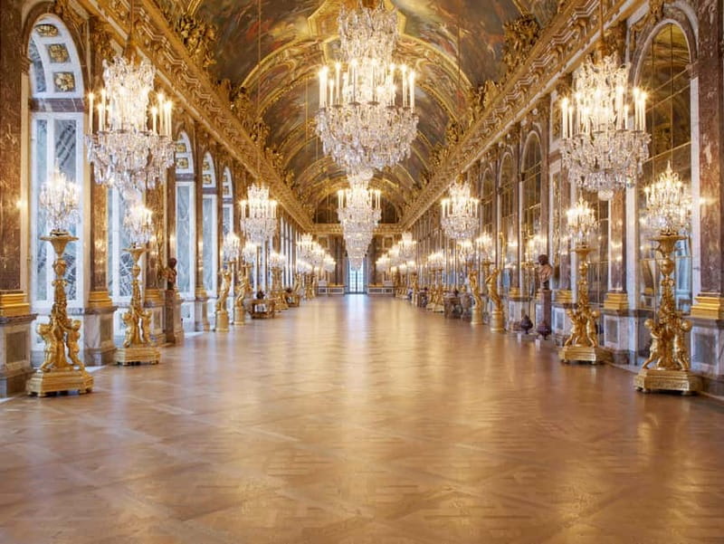From Paris: Versailles Palace and Gardens with Transfer - Why Versailles works best with a planned transfer