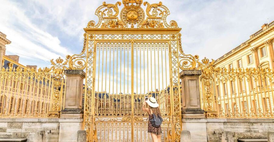 From Paris: Versailles Palace Self Guided & Gardens tickets - Reaching Versailles From the Eiffel Tower Area
