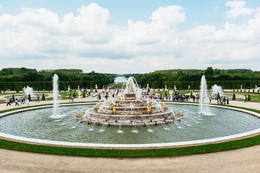 From Paris: Versailles Skip-the-Line Tour & Gardens Access - Marie Antoinette’s estate and the longer option