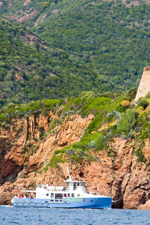 From Porto: Scandola & Girolata Tour by Boat - Girolata: 30 minutes in an isolated village