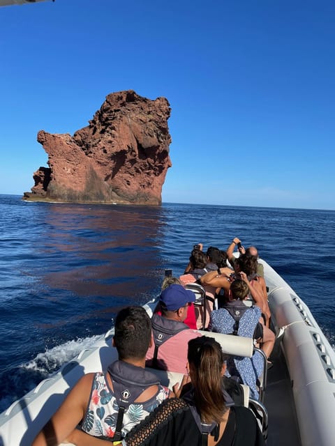 From Sagone/Cargèse: Scandola and Calanques de Piana Cruise - What the small boat changes
