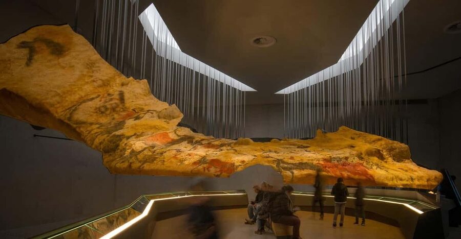 From Sarlat-la-Canéda: Lascaux IV and Cave Art Full-Day Tour - Why this Dordogne prehistory day works so well