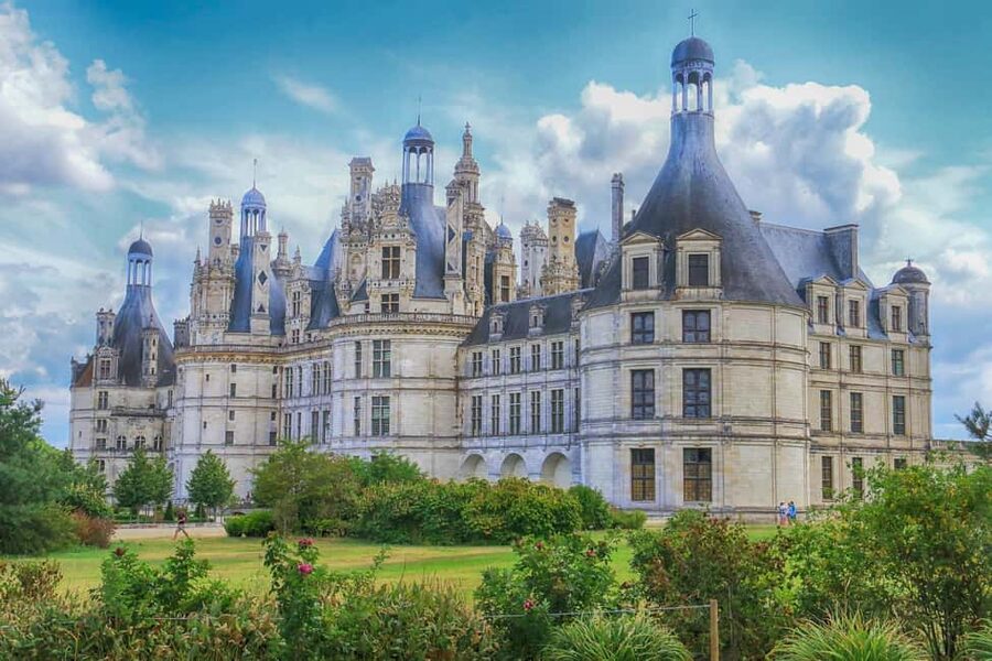 From Tours/Amboise: Chenonceau & Chambord Chateaux Day Trip - Why These Two Châteaux Work Well Together