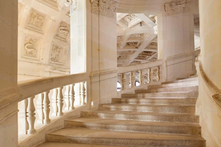 From Tours/Amboise: Chenonceau & Chambord Chateaux Day Trip - Chenonceau and the Women Who Shaped It