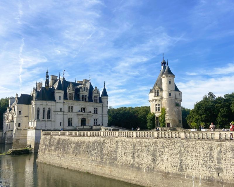 From Tours: Chambord, Chenonceau & Lunch at Family Chateau - Chenonceau: the most graceful first stop