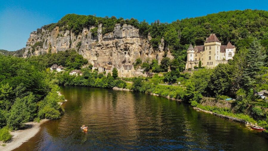 From Vitrac: Dordogne River Canoe Rental - The Vitrac to Beynac paddle