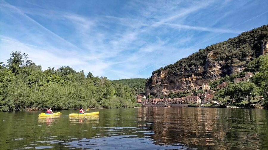 From Vitrac: Dordogne River Canoe Rental - Castelnaud-la-Chapelle and its castle