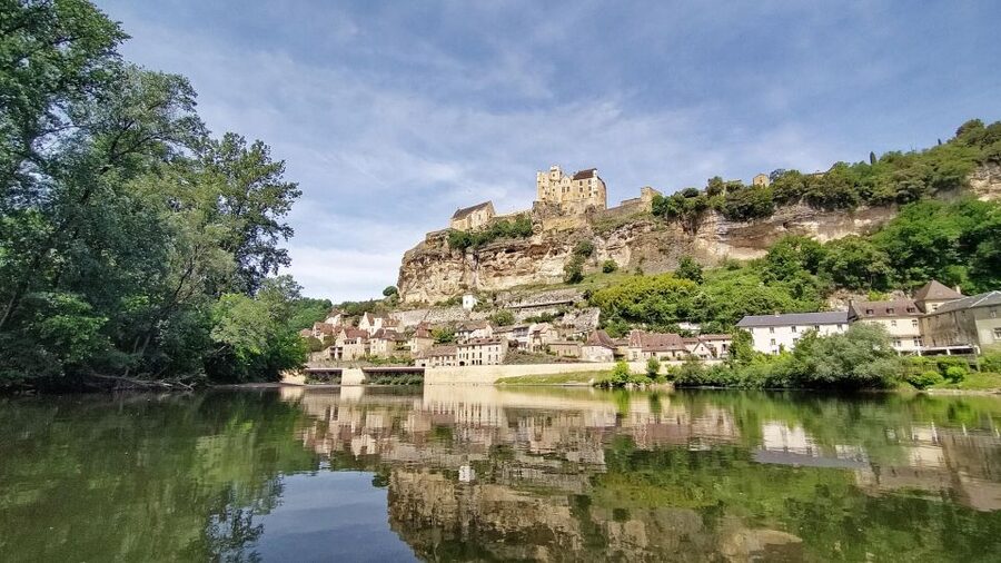 From Vitrac: Dordogne River Canoe Rental - Beynac and the finish