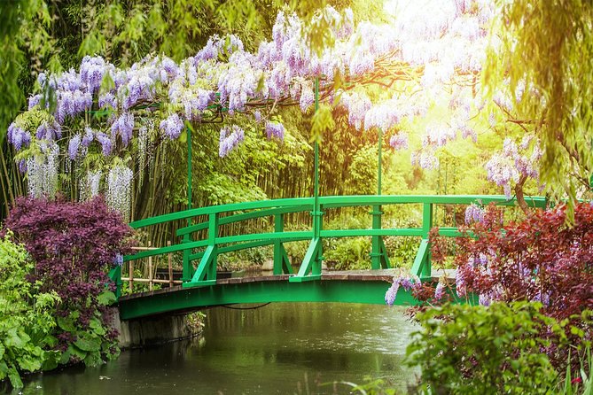 Giverny Monet's Garden & Auvers-sur-Oise with Van Gogh House Full Day From Paris - From Paris to Monet’s water lilies