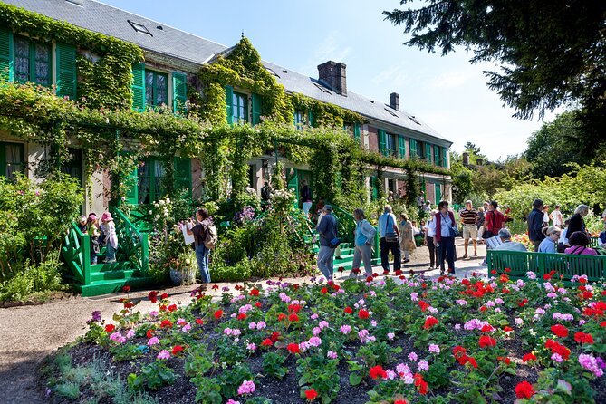 Giverny Monet’s Home and Gardens Half Day Tour from Paris - Meeting point, return point, and cancellation details
