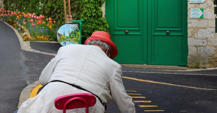 Giverny: Monet’s House and Gardens Skip-the-Line Tour - Key points to know before booking