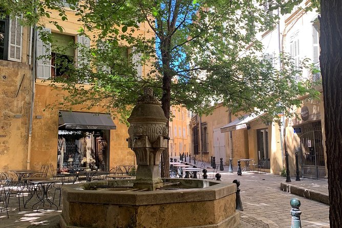 Gourmet & Cultural Tour Aix En Provence English / Espanol - Saint-Sauveur Cathedral and layers of Aix