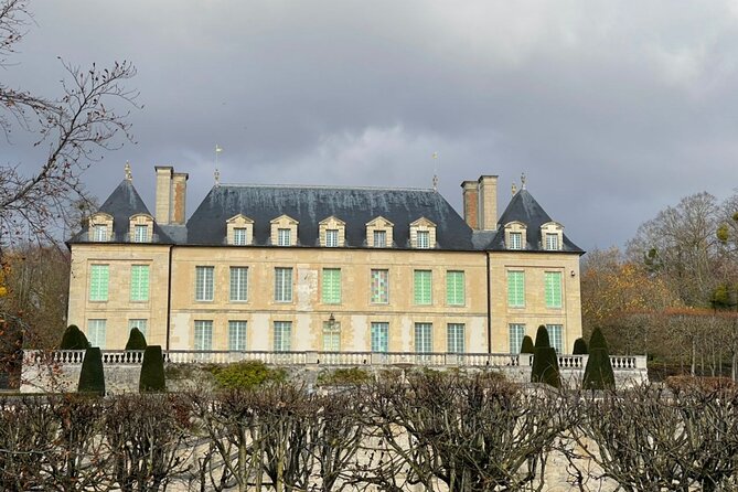 Hiking Adventure in Van Gogh's Footsteps with 6 miles walk - Lunch in the gardens of Château d’Auvers
