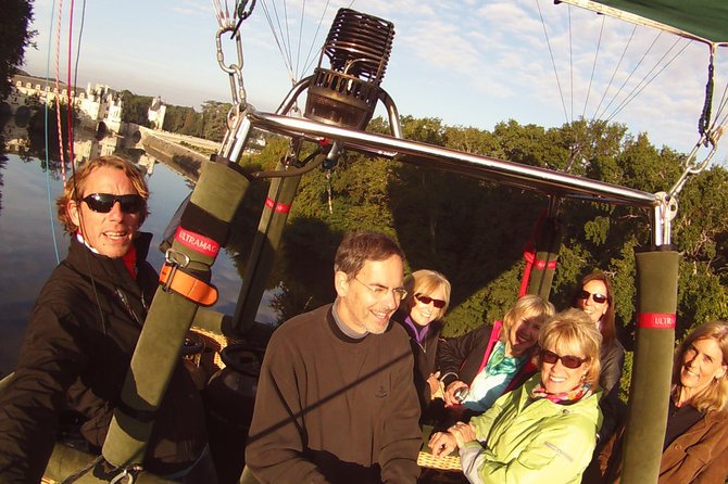 Hot-Air Balloon Ride over the Loire Valley, from Amboise or Chenonceau - Who will enjoy this most