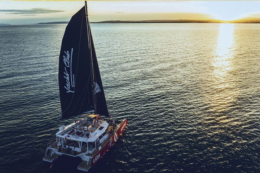 La Grande Motte: Camargue Sunset Catamaran Tour with a Drink - The welcome drink and tapenade