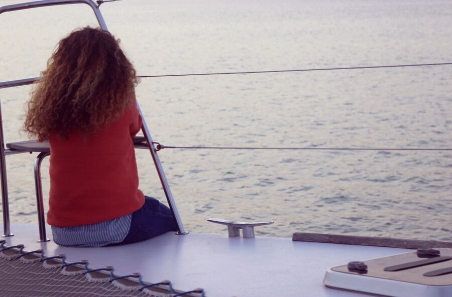 La Rochelle: Coastline Sailing Cruise - Returning between the old harbor towers