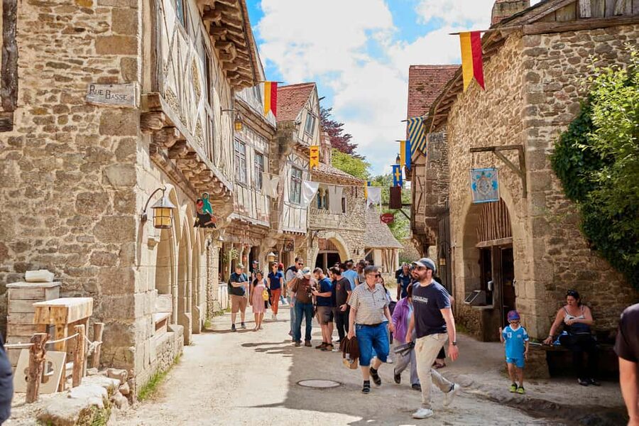 Les Epesses: Puy du Fou Theme Park 1-Day Entry Ticket - Planning your day around the biggest shows