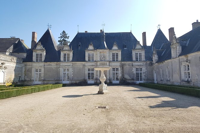 Loire Valley Day Tour Chambord and Chenonceau plus Lunch at a Private Castle - Why this day works for a first Loire Valley visit