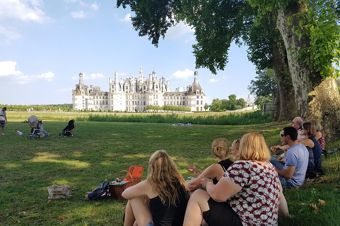 Loire Valley Day Tour Chambord and Chenonceau plus Lunch at a Private Castle - Timing, meeting point, and physical effort
