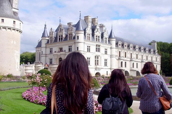 Loire Valley Day Tour Chambord and Chenonceau plus Lunch at a Private Castle - Château de Villesavin: lunch with a personal touch