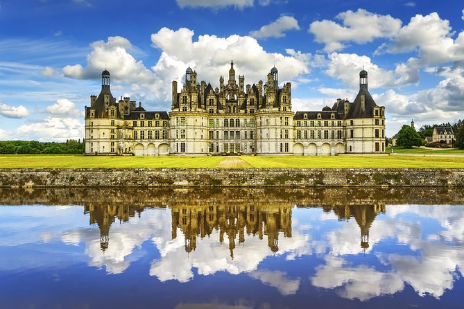 Loire Valley Wine and Castles Small-Group Day Trip from Paris - Three Loire castles, one very full day