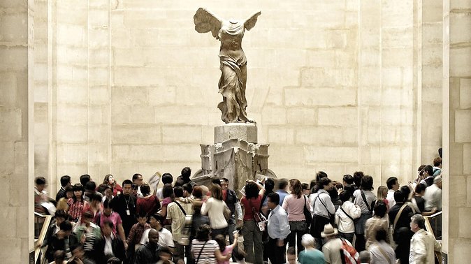 Louvre Museum Guided Tour Options with Timed Entry - Three ways to see the Louvre
