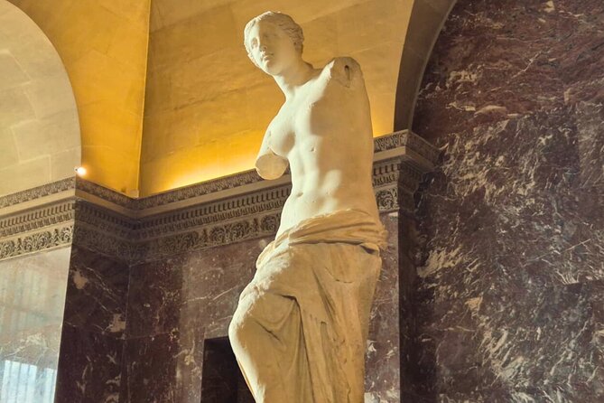 Louvre Museum Small-Group English Guided Tour - Guide quality can make or break the visit