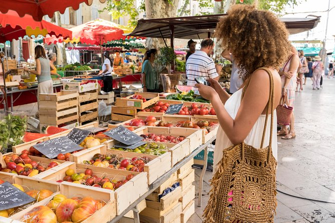Luberon Market & Villages Day Trip from Aix-en-Provence - Apt is lively, crowded, and worth choosing for the right reason
