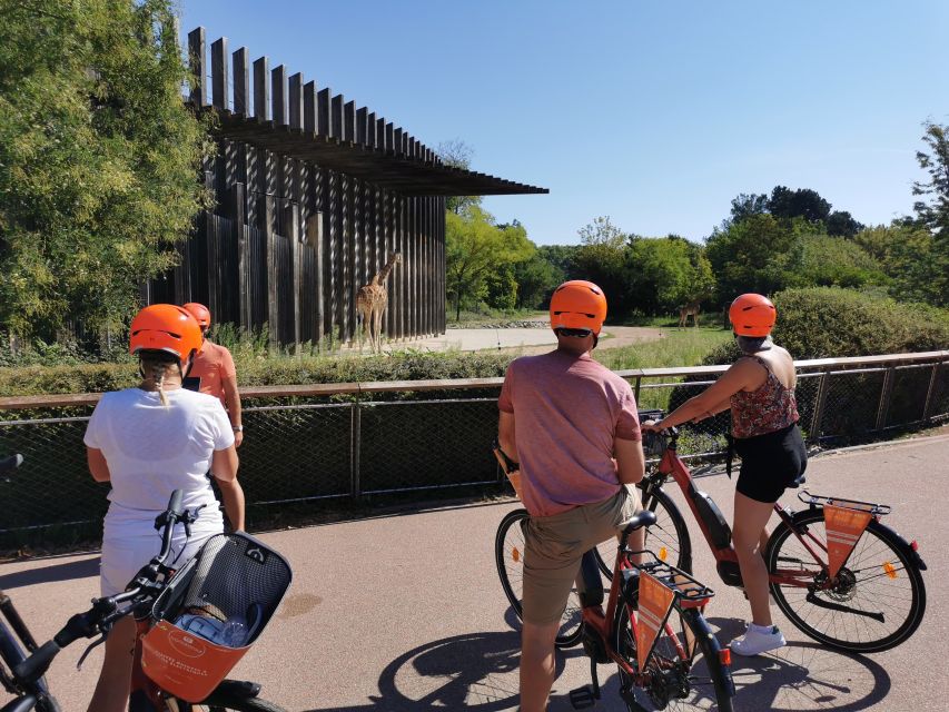 Lyon: 2-Hour Electric Bike Tour with a Local Guide - Through the Croix Rousse tunnel with lights and music