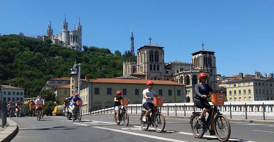 Lyon: 2-Hour Electric Bike Tour with a Local Guide - Starting near Old Lyon and the Palais de Justice