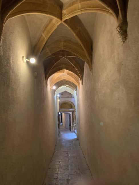 Lyon: Private Walking Tour of "Traboules" in the Old Town - Power, religion, and the people behind the walls