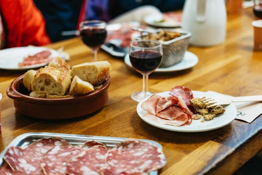 Lyon: Vieux Lyon Food Tasting Walking Tour - Traboules, the passages behind the streets