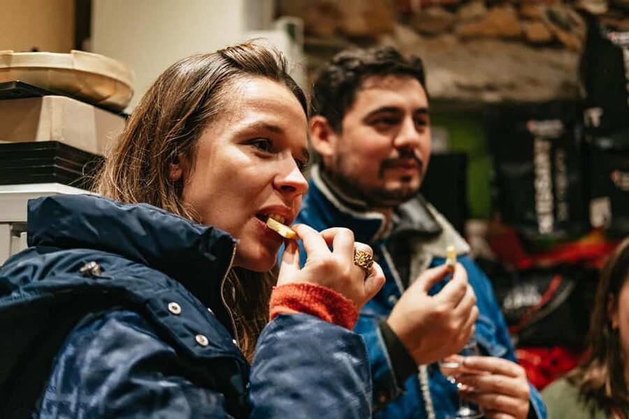 Lyon: Vieux Lyon Food Tasting Walking Tour - Who should book this Vieux Lyon food tour?