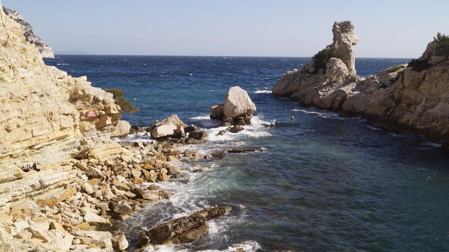 Marseille: Calanques National Park Guided Hike with Picnic - The physical challenge, clearly explained