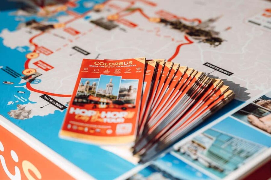 Marseille: City Sightseeing Hop-On Hop-Off Bus Tour - Crowds, full buses, and waiting time