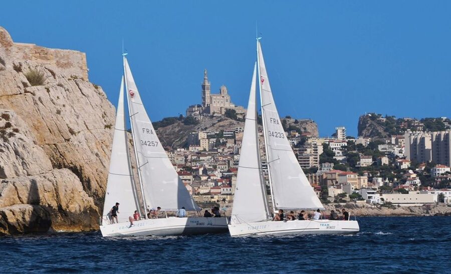 Marseille: Frioul Calanques Sailing Trip - Sailing toward the Frioul Islands