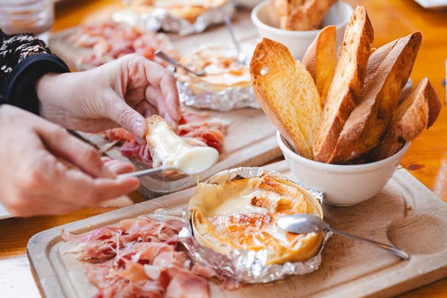 Marseille: Walking Food Tour with Full Meal - Starting beside the Old Port