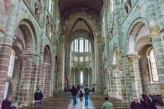 Mont Saint Michel Day Trip from Paris with English Speaking Guide - Climbing through the medieval village