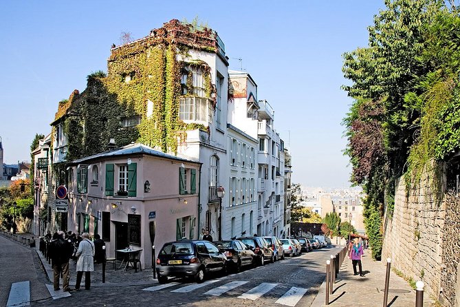 Montmartre Hidden Gems and Scenic Highlights Walking Tour - Sacré-Cœur from outside, then onward
