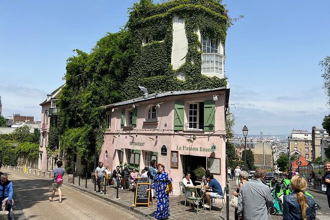Montmartre Hill French Gourmet Food and Wine Tasting Walking Tour - The Wall of Love and Place du Tertre